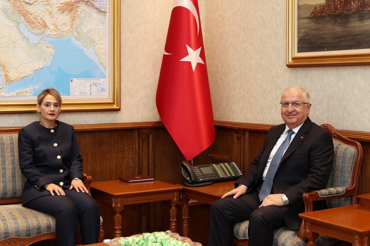 Bakan Güler, Büyükelçi Başaran ile Bir Araya Geldi