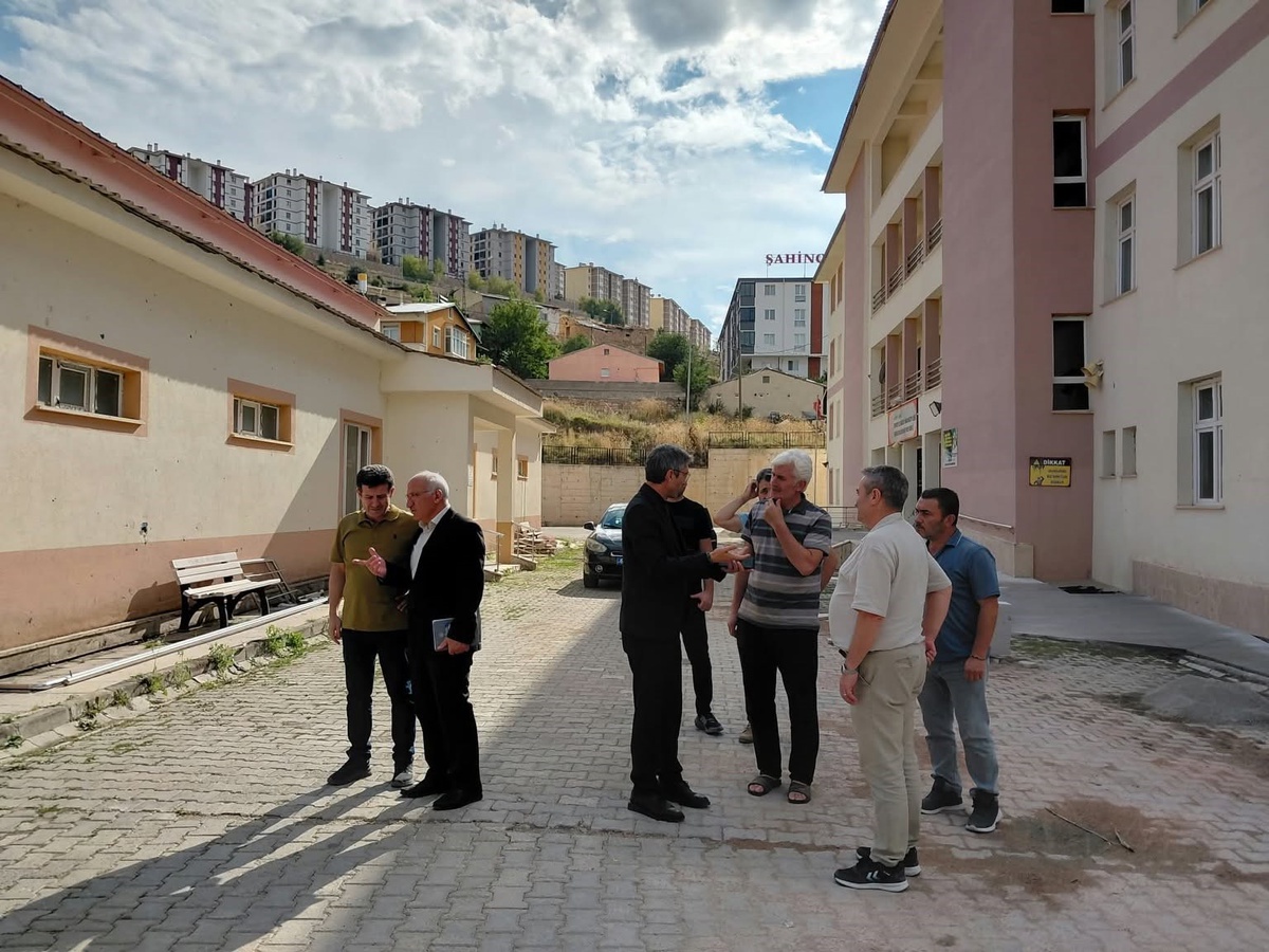 Bayburt'ta Okul Hazırlıkları Sürüyor
