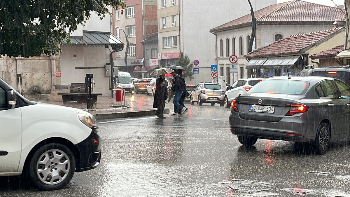 Bolu'da Hava Sıcaklığı 15 Derece Düştü
