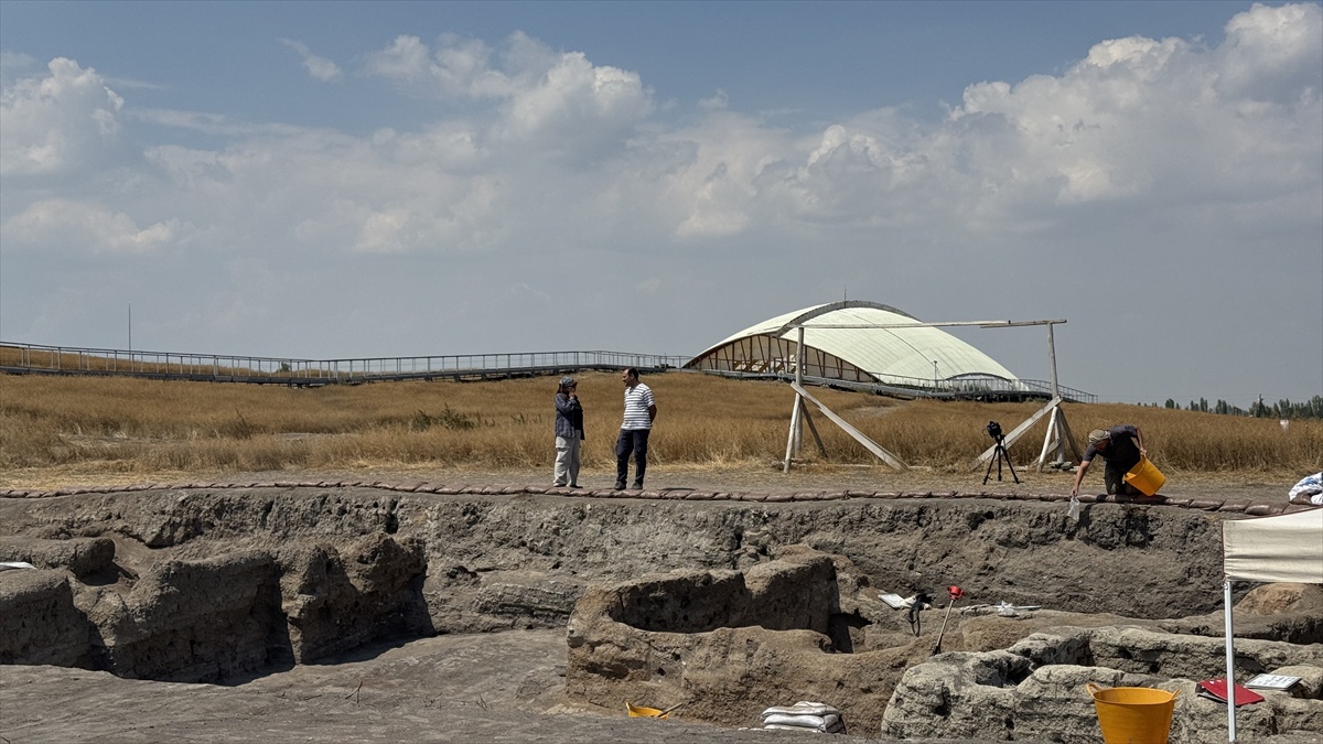 Çatalhöyük\'te Bebek İskeletleri Bulundu