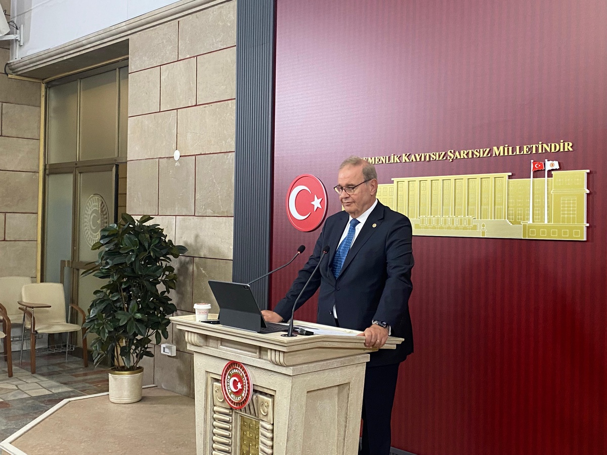 Öztrak: Çerçeve yasa şartlı başlangıç