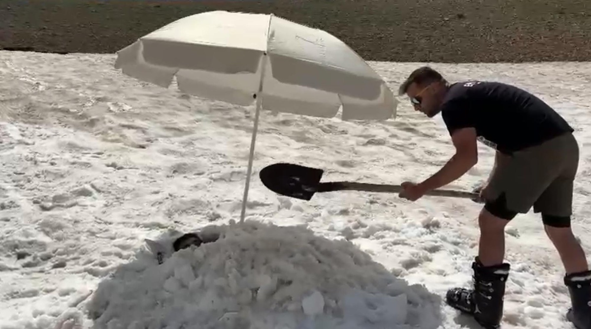 Zirvede Eğlence: Recep Sulu Kara Gömüldü
