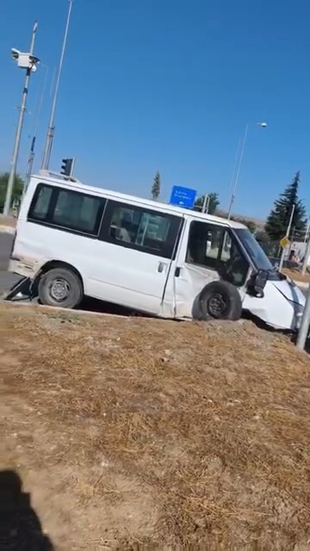 Elazığ'da Trafik Kazası: 2 Yaralı