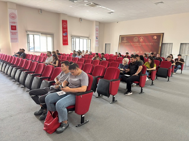 Genç Çiftlere Evlilik Eğitimi