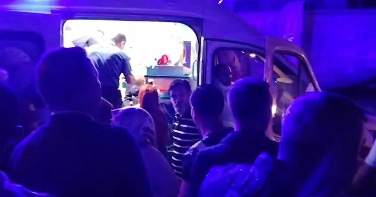 Festival alanındaki led ekran devrildi: 5 yaralı