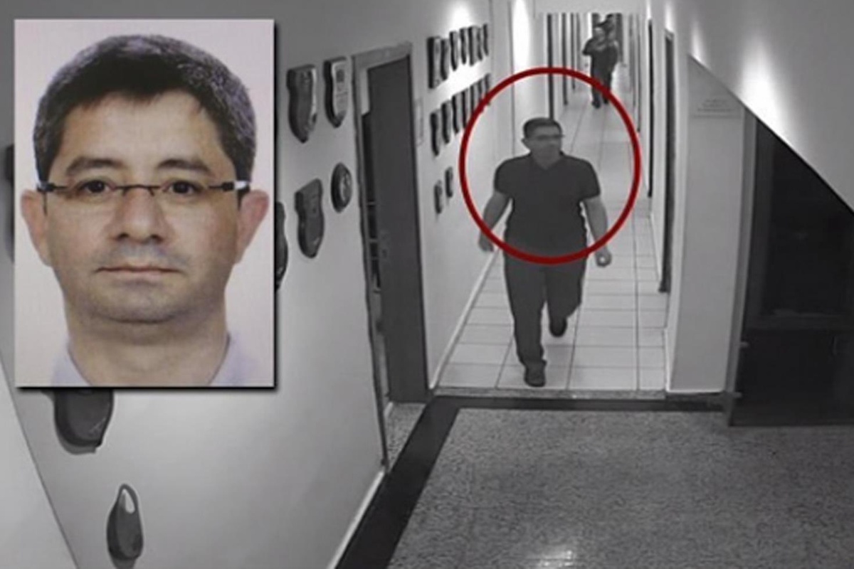 FETÖ\'nün darbe planlayıcılarından Kemal Batmaz\'ın kızı İstanbul\'da gözaltına alındı