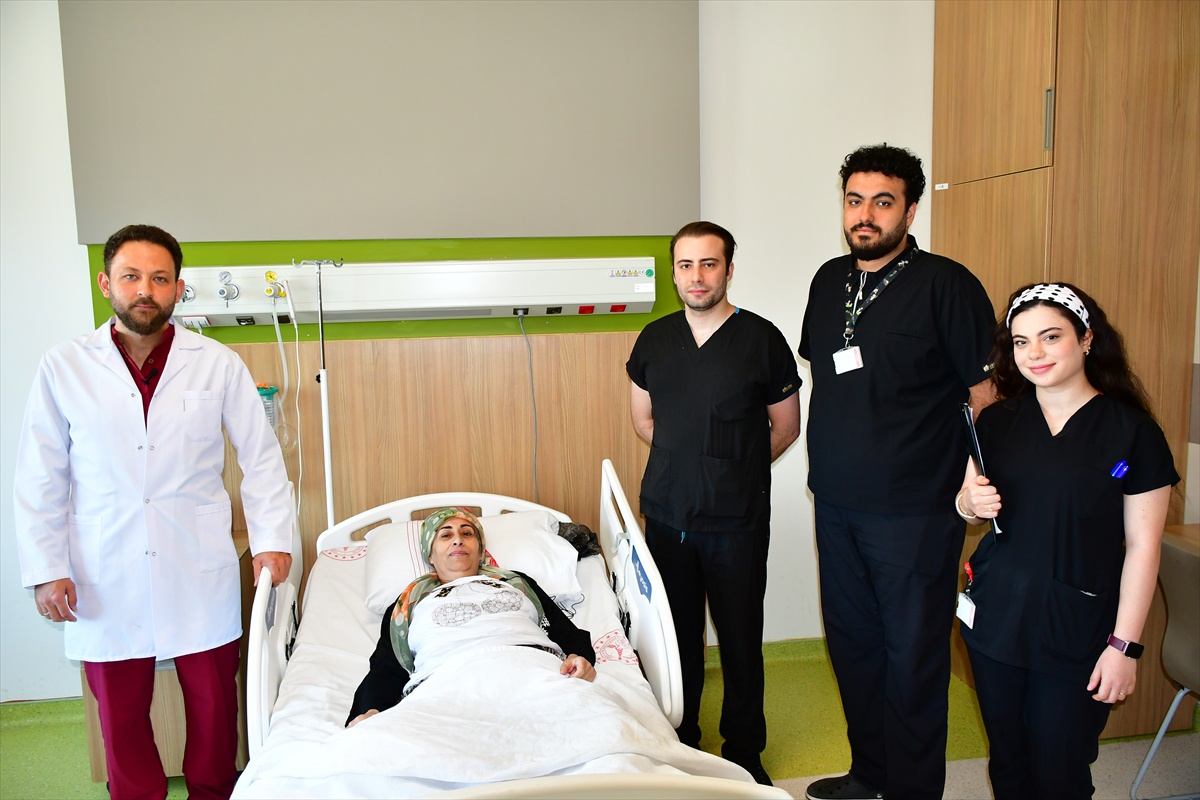 Gaziantep\'te 20 Kilogramlık Tümör Başarıyla Çıkarıldı