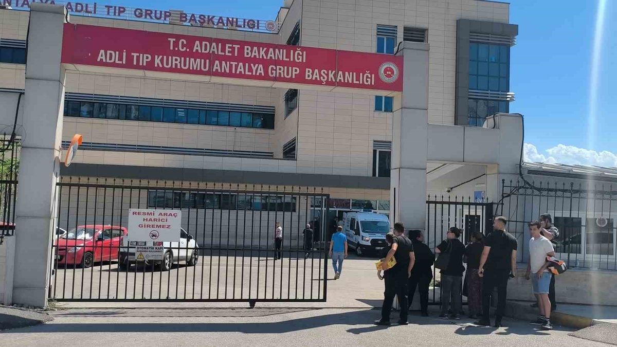 Antalya'da Kaza: Yaşlı Adam Hayatını Kaybetti