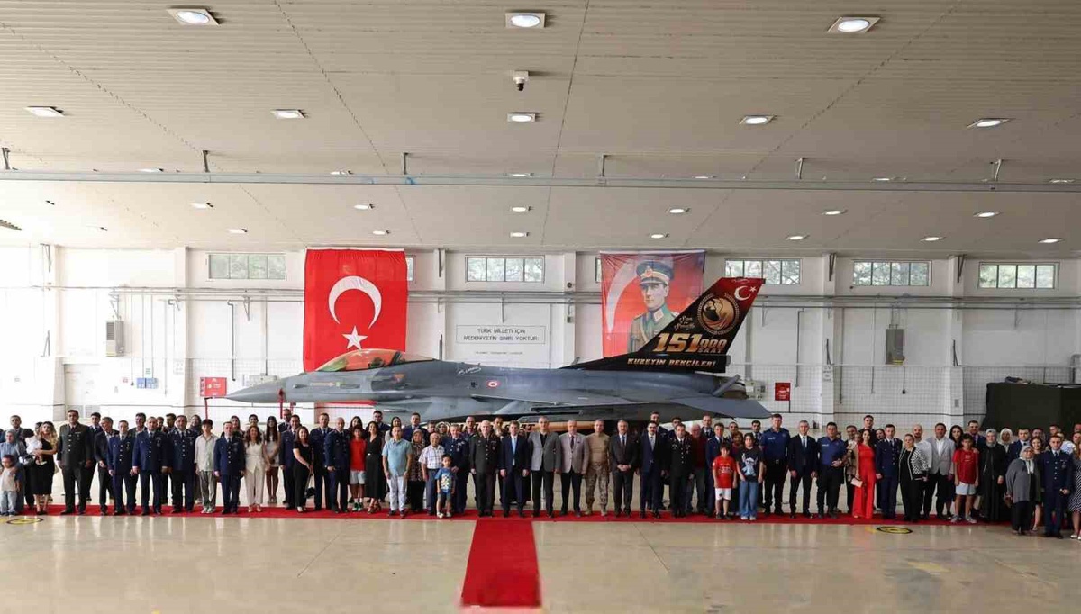 İlk Türk Astronot Tuğgeneral Oldu