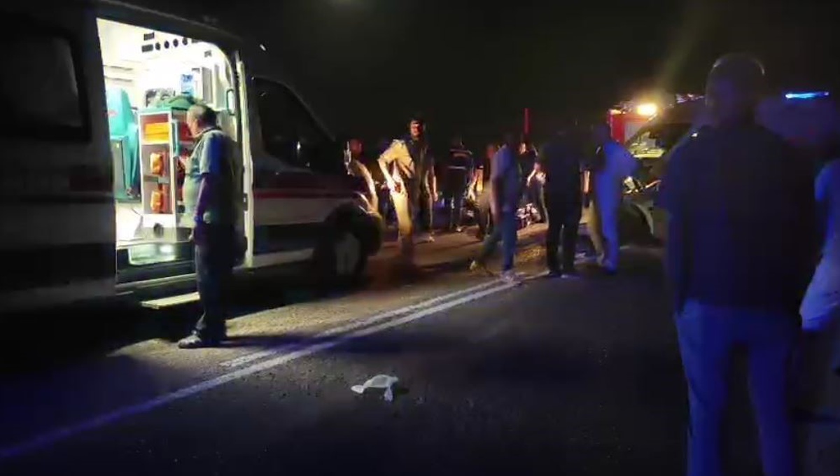 Yalvaç'ta Trafik Kazası: 3 Yaralı
