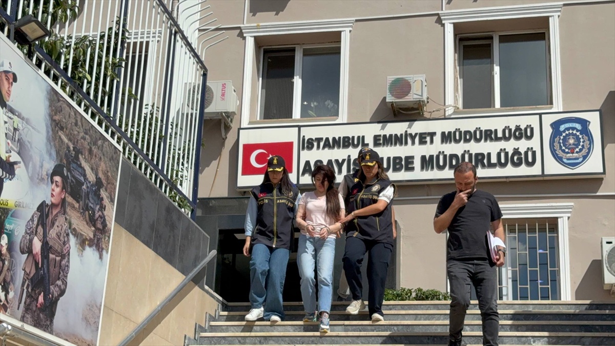Dolandırıcı Mine Mumcu Kadıköy\'de Yakalandı