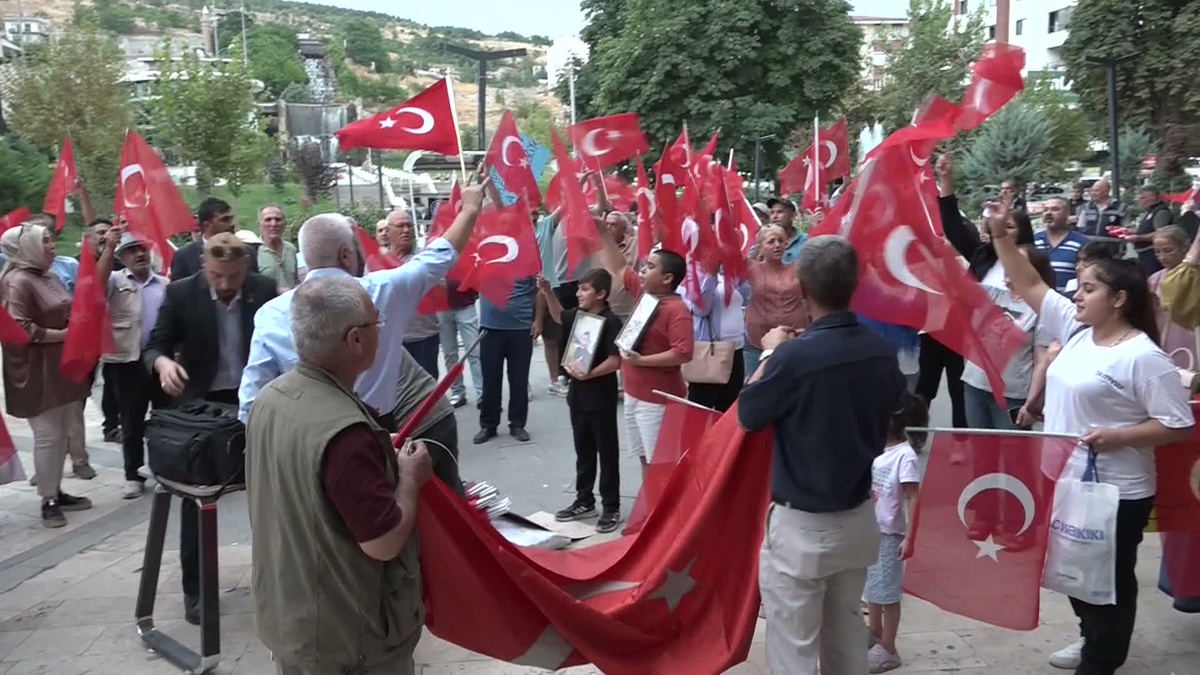 İYİ Parti'den Çerçeve Yasası'na Tepki Yürüyüşü