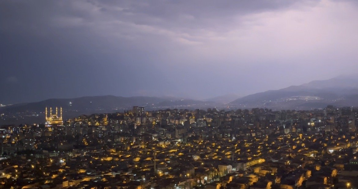 <a class='keyword-sd' href='/kahramanmaras/' title='Kahramanmaraş'>Kahramanmaraş</a>'ta Yıldırım ve Yangın Olayları
