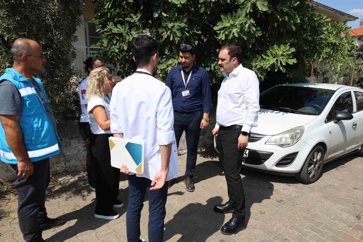Karacasu'da Evde Sağlık Hizmetleri Devam Ediyor