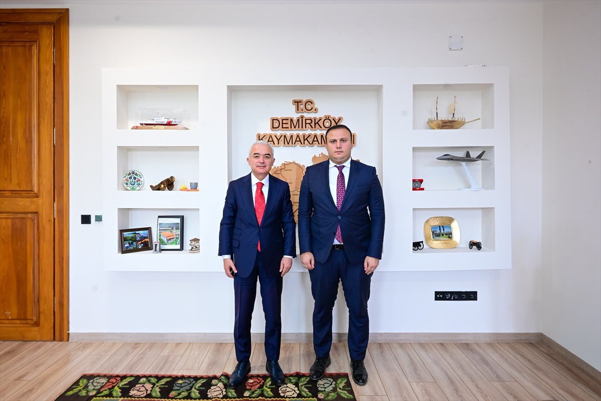Vali Turan'dan Kaymakam Erdem'e Ziyaret