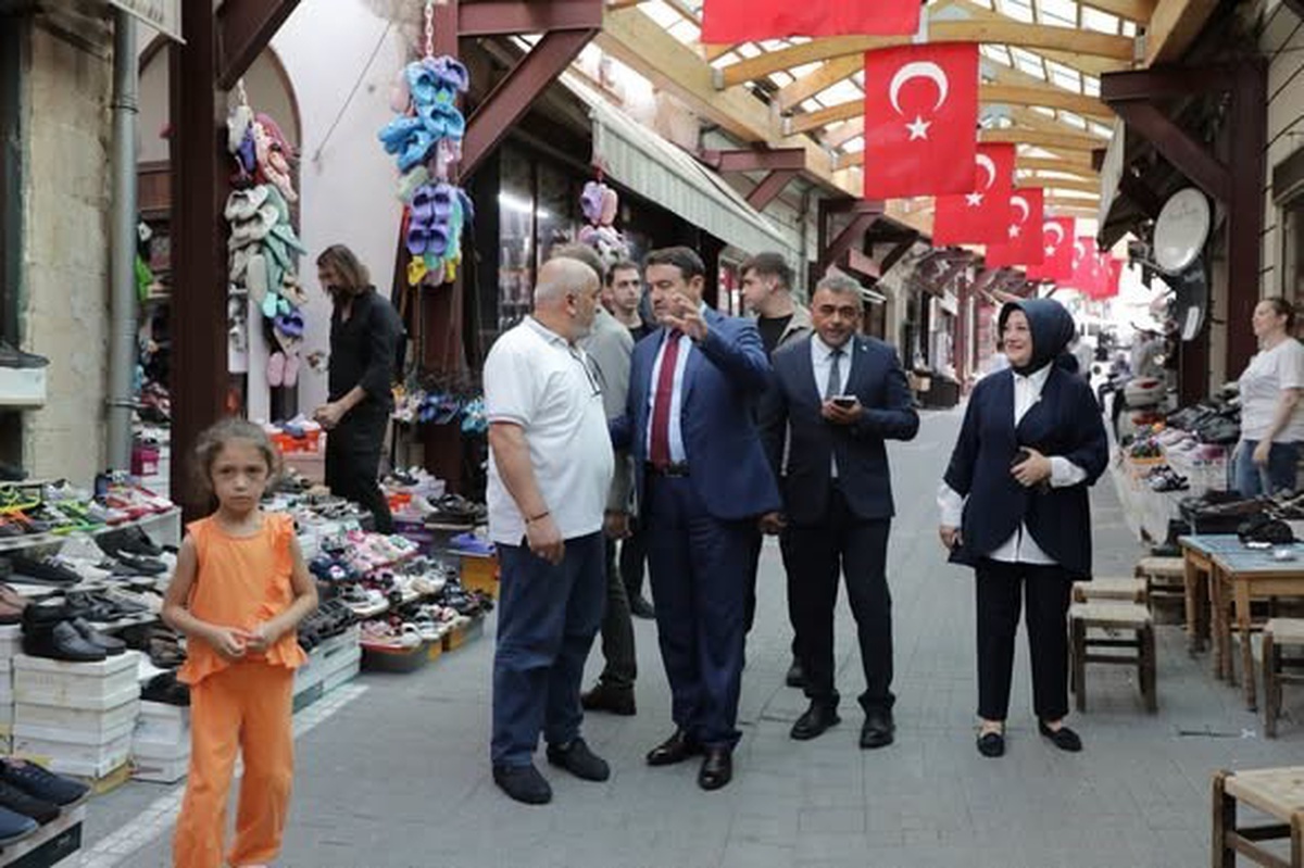 Vali Işın'dan Sokak Sağlıklaştırma Projesi İncelemesi