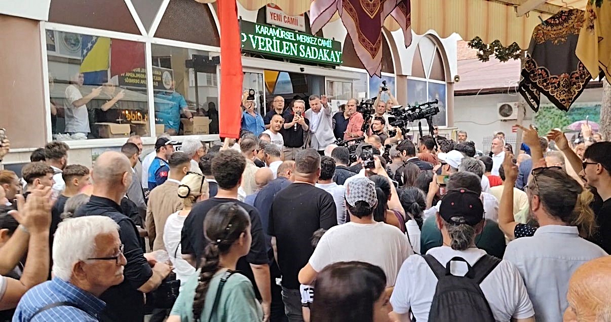 Özgür Özel Kocaeli'de Esnafı Ziyaret Etti