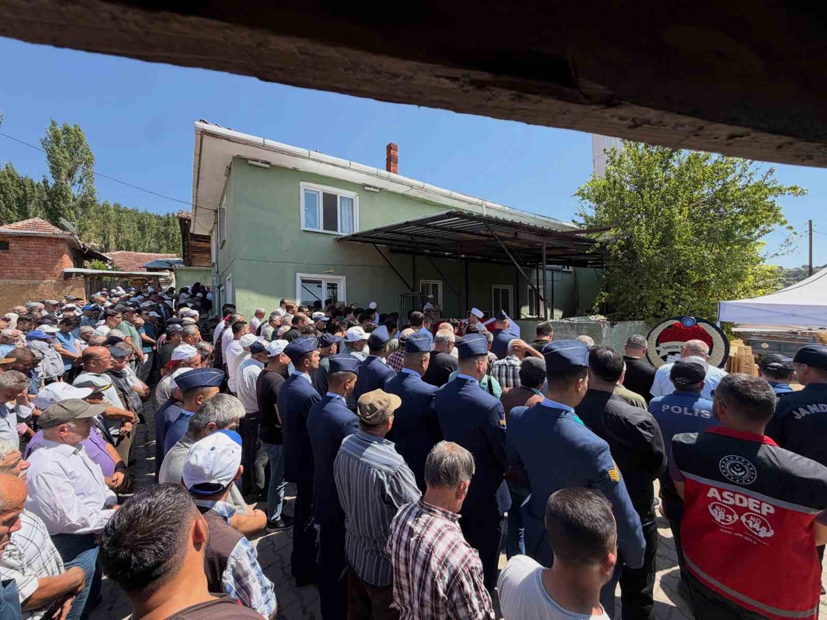 Kıbrıs Gazisi Nazlım Abay Hayatını Kaybetti