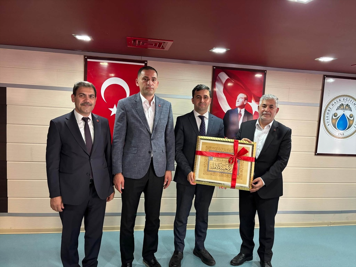 Suşehri\'nde Mevlid-i Nebi Haftası Konferansı
