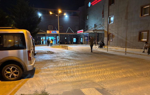 Tavuk kesim fabrikasında amonyak gazı sızıntısı: 15 işçi hastanede