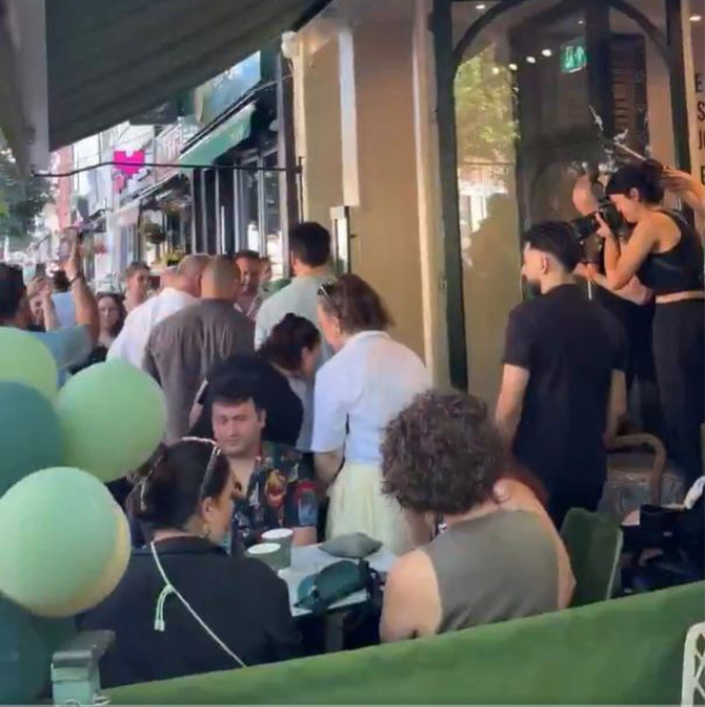 Ticarete atılan Halit Ergenç'in kapısında kuyruk oluştu