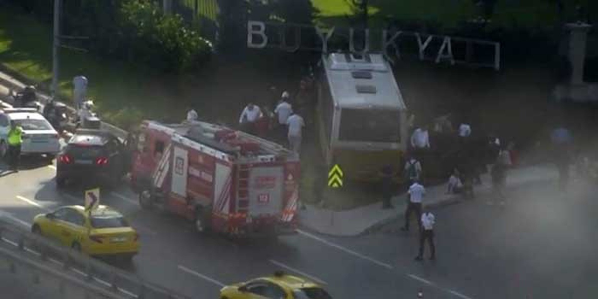 Zeytinburnu'nda İETT Otobüsü Kazası