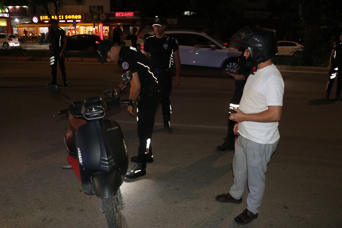Adana'da Suçla Mücadele Denetimi: 35 Şüpheli Yakalandı
