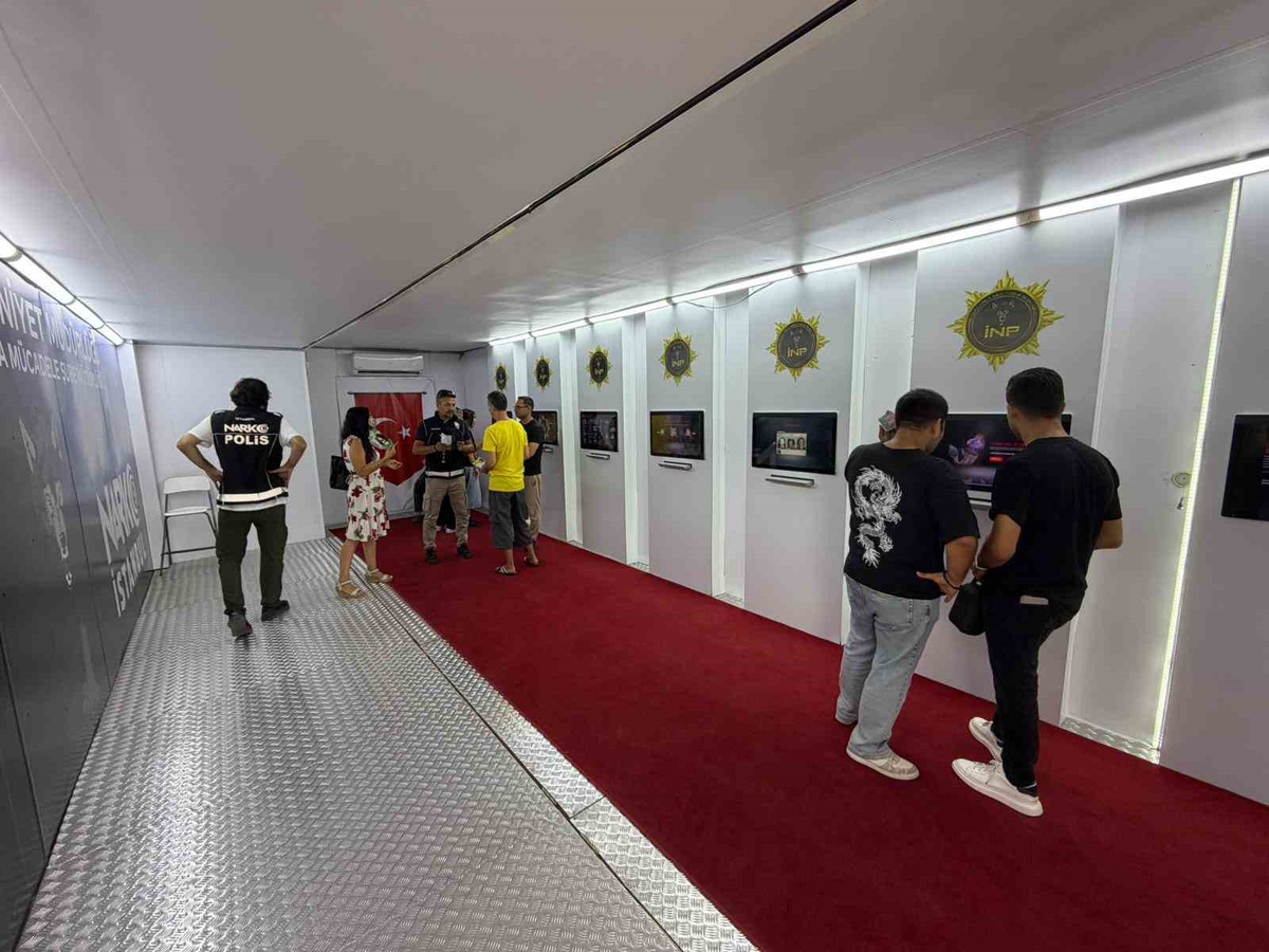 Adana'da Uyuşturucuya Karşı NARKOTIR Faaliyeti