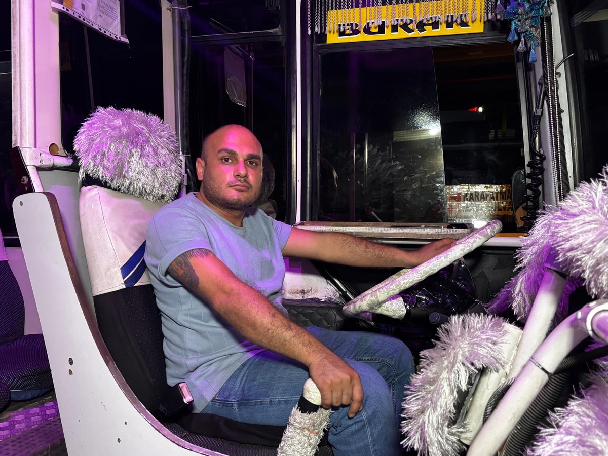Adana'da Ambulans Şoförü ile Otobüs Şoförü Kavga Etti