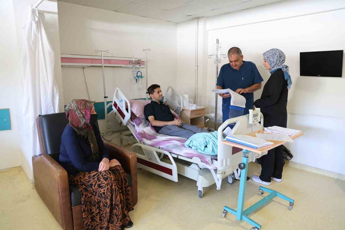 Fedakar Anne, Oğluna Böbreğini Verdi
