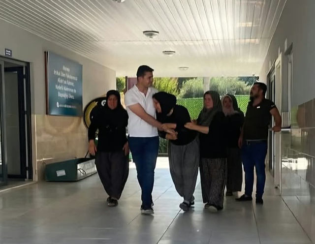 1.5 yaşındaki oğlunu ezerek ölümüne neden oldu! Kahreden anlar kamerada