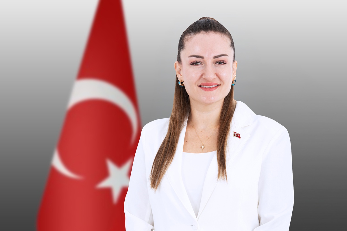 Antalya Büyükşehir Belediye Başkan Vekili Özdemir: '30 Ağustos Cumhuriyet’e uzanan büyük yürüyüşünün dönüm...
