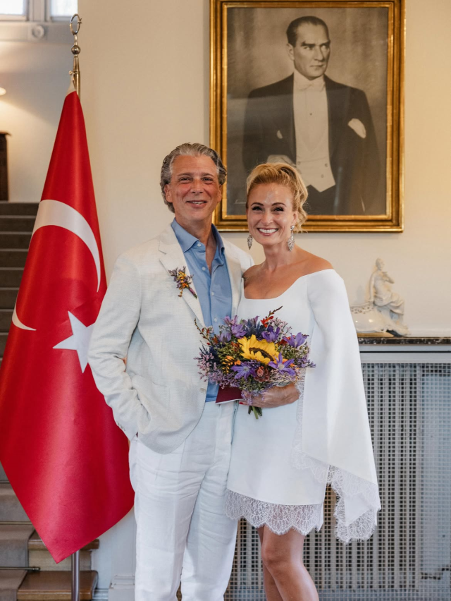 Ceyda Düvenci evlendi! İşte sürpriz nikahtan ilk kareler