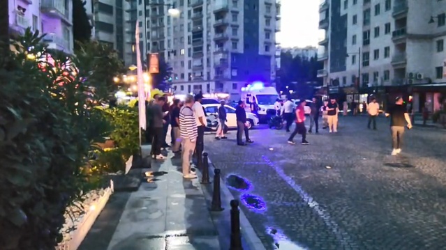 Esenyurt'ta Kafe Yangını: İtfaiye Müdahale Etti