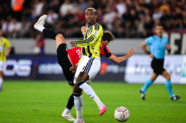 Fenerbahçe'den Galatasaray'a yılın transfer çalımı! İlk temas kuruldu