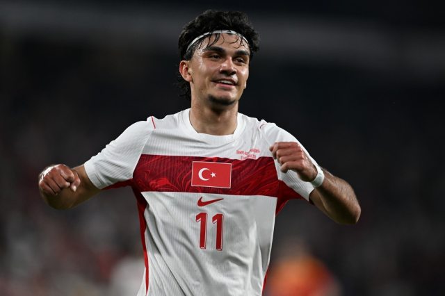 Fenerbahçe'den Galatasaray'a yılın transfer çalımı! İlk temas kuruldu