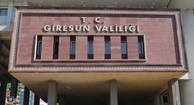 Giresun Valiliği, vatandaşı tehdit ettiği öne sürülen Basın ve Halkla İlişkiler Müdürü Ömer Tekin hakkında soruşturma başlattı