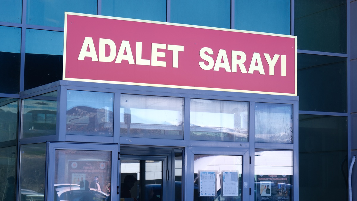 Gülistan Doku Krizinde 10 Gözaltı