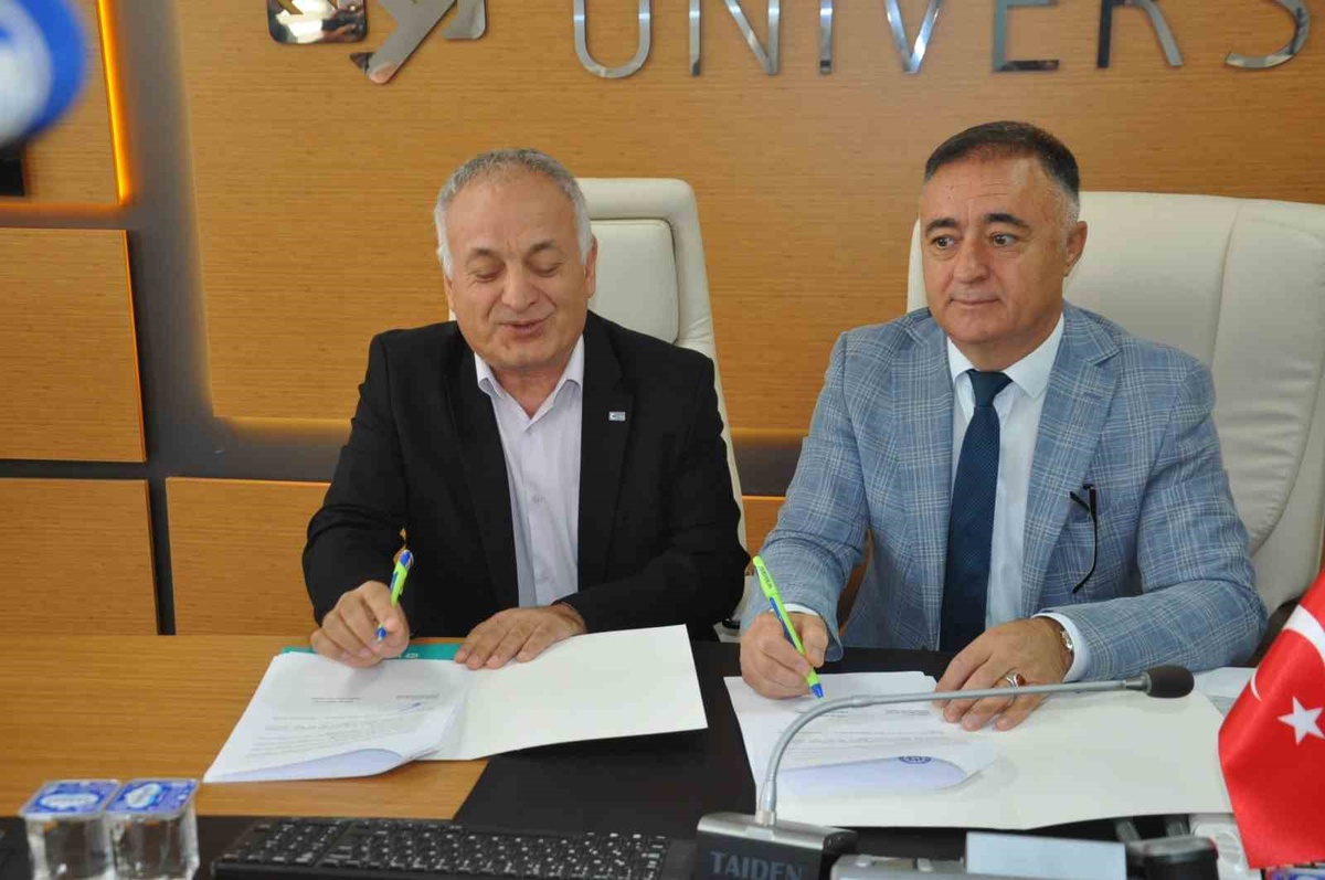 Kafkas Üniversitesi'nden Engelsiz Eğitim Protokolü