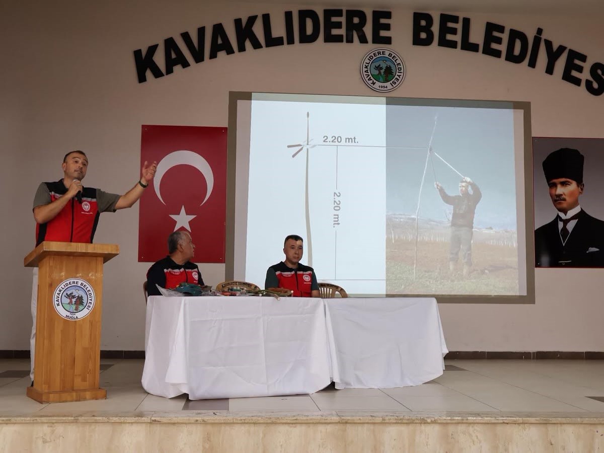 Kavaklıdere'de Ceviz Üreticilerine Eğitim