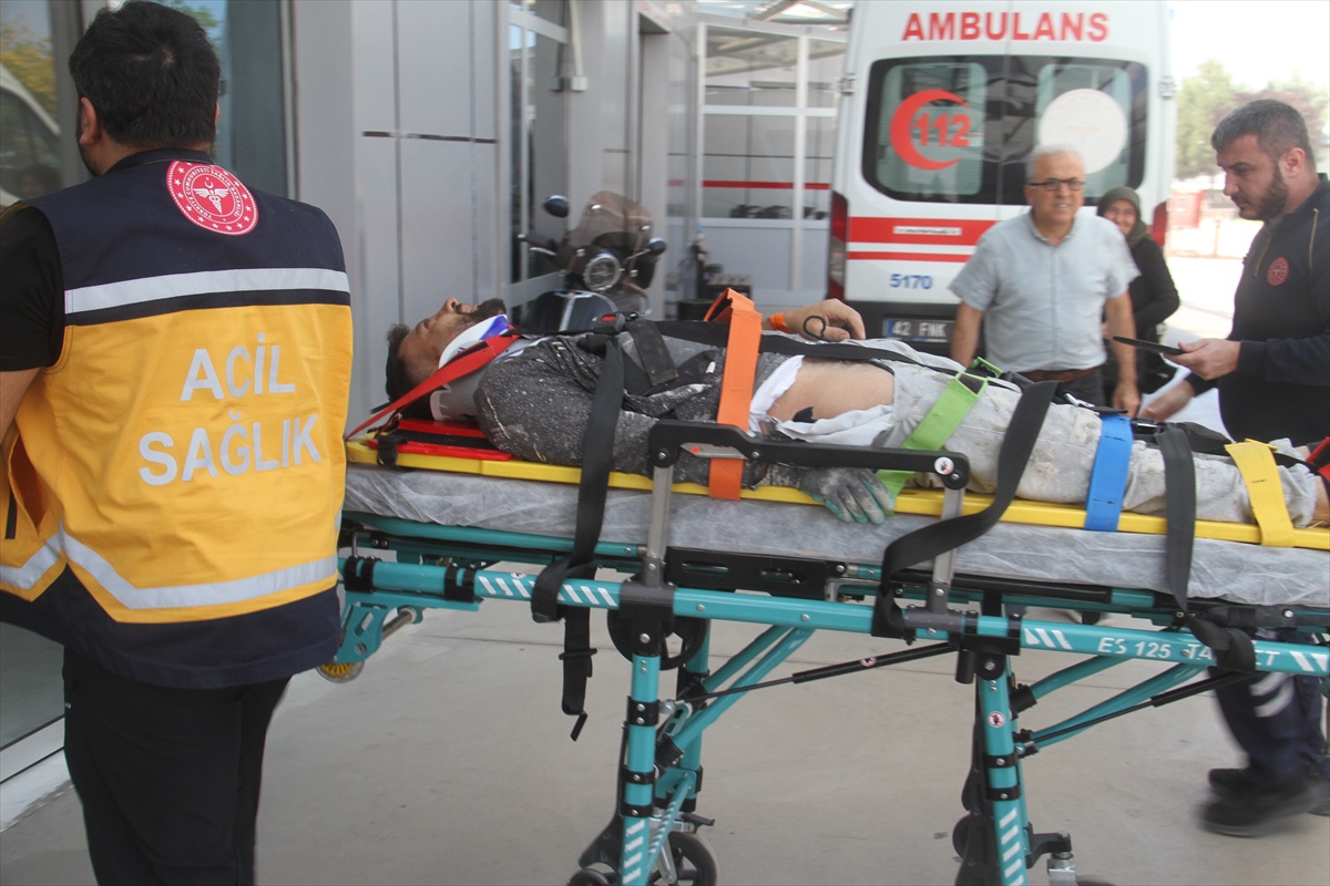 Beyşehir'de İşçi İskelesinden Düştü