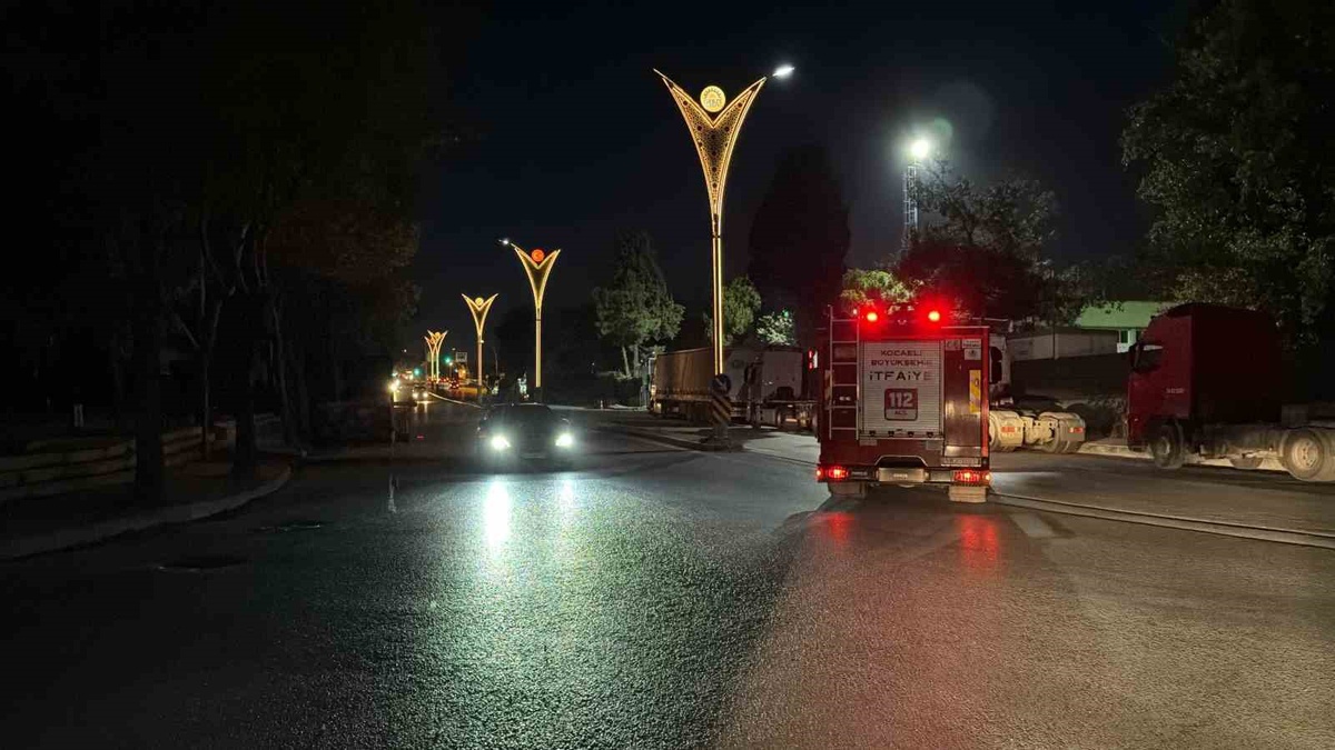 Gebze'de Asansörde Nitrik Asit Sızıntısı
