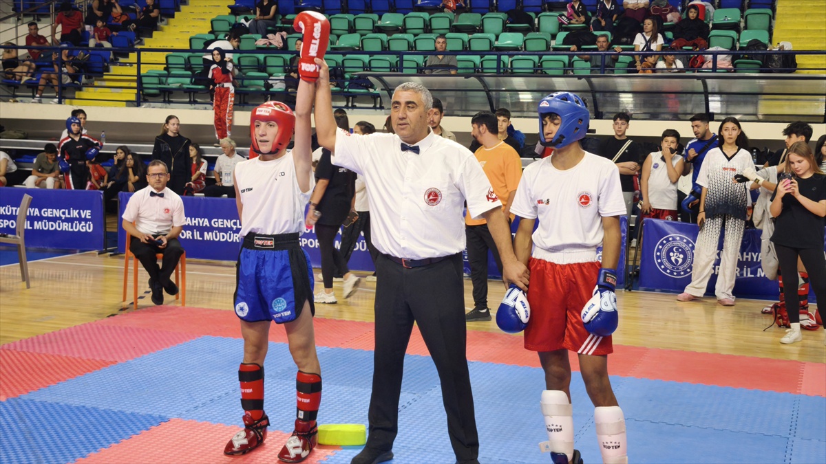 Kütahya'da 18. Kick Boks Zafer Kupası Başladı