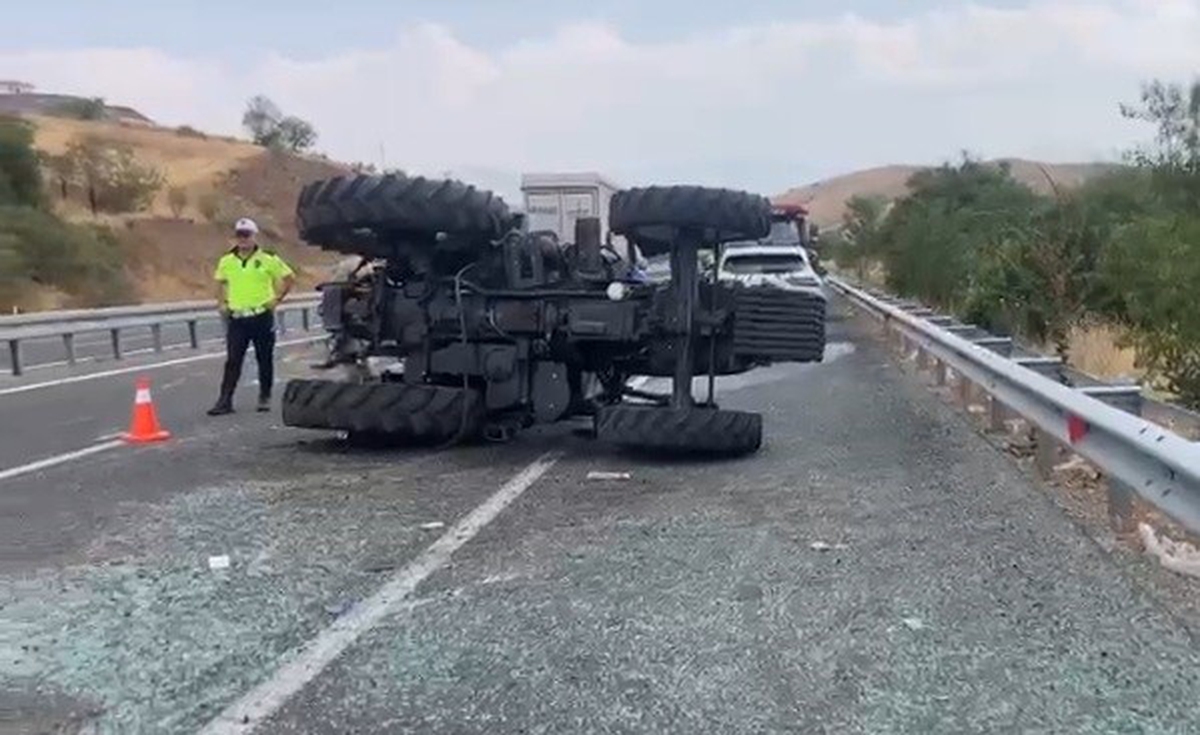 Malatya'da Traktör Devrildi: Sürücü Ağır Yaralı