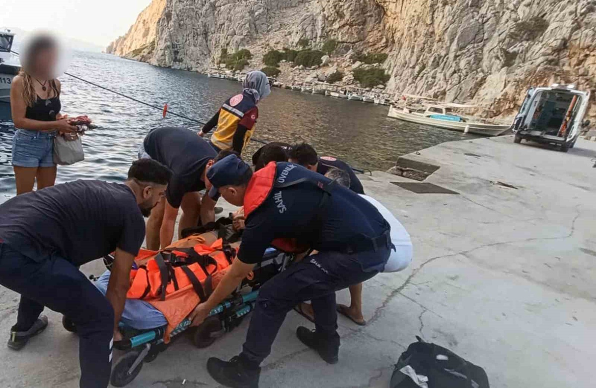 Marmaris'te Yaralıya Sahil Güvenlik Müdahalesi
