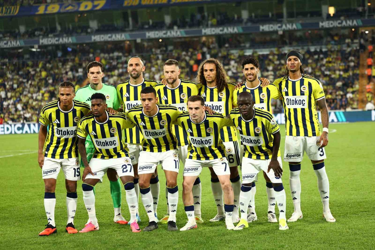 Fenerbahçe, Samsunspor ile 67. Randevusuna Çıkıyor