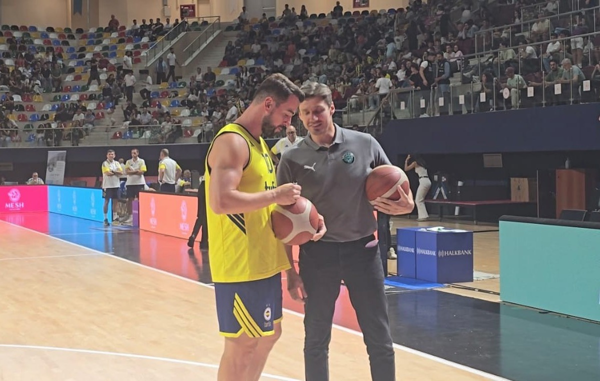 Körfez Basket Fenerbahçe'yi Yendi