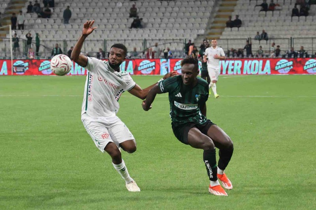 Konyaspor 1-0 Kocaelispor: İlk Yarı Sonucu