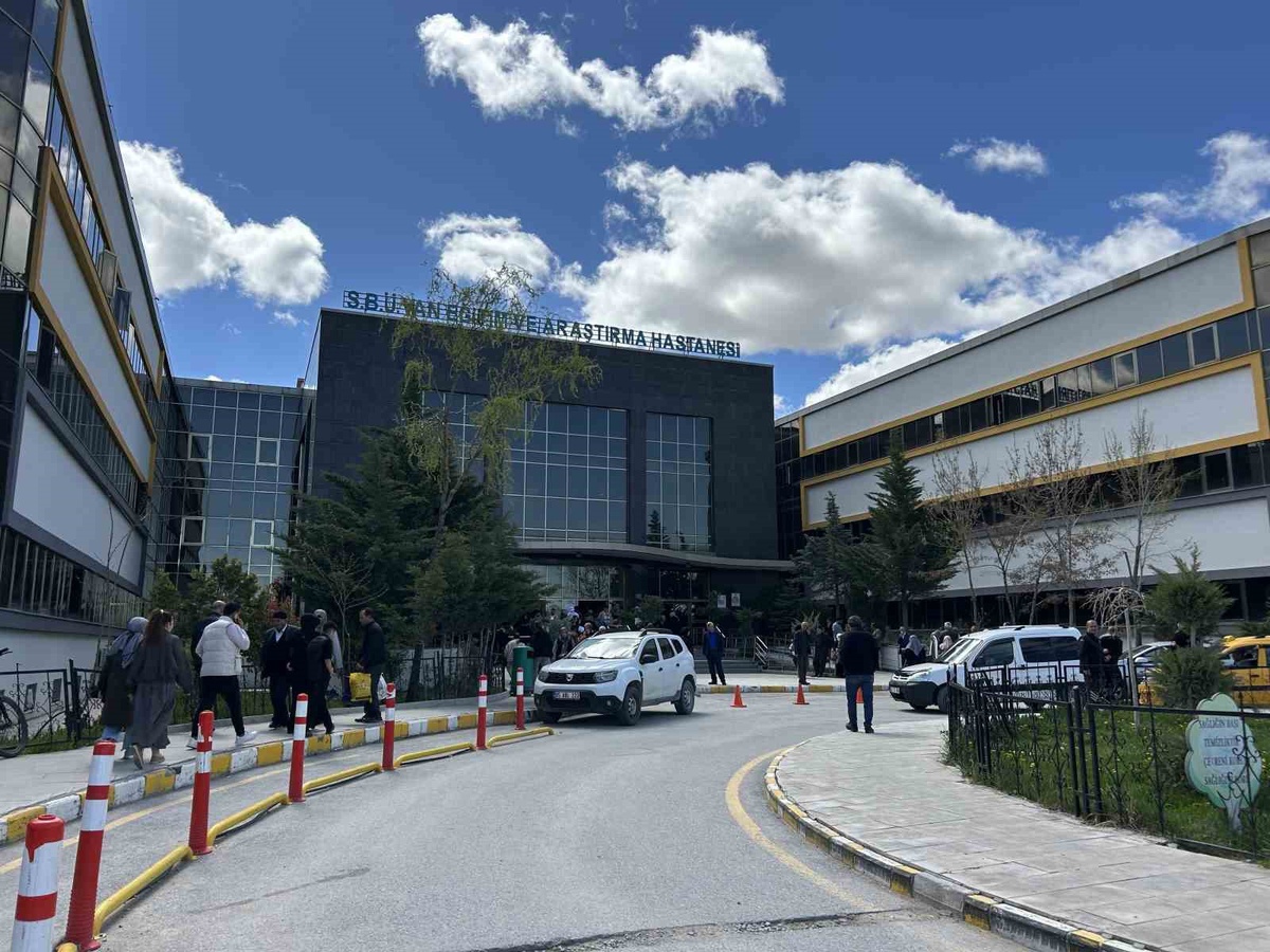 Van'a 234 Yeni Hekim Atandı