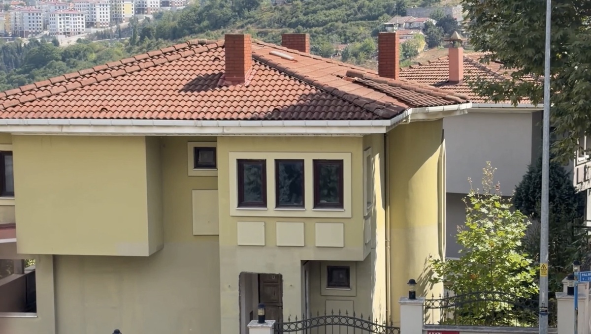 Yazar Murat Koparan Villasında Ölü Bulundu